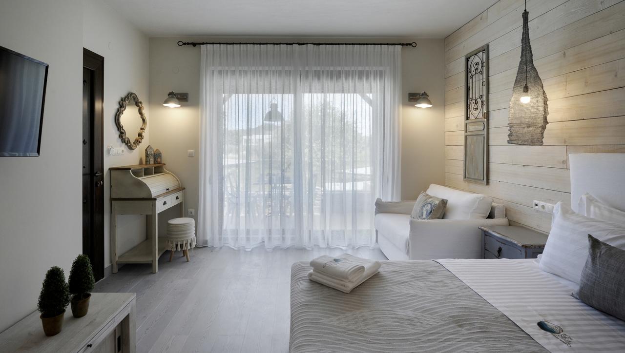 By The Sea Luxury Suites Тасос Экстерьер фото